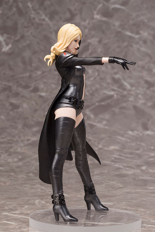 Emma Frost ArtFX Plus figure side pose pointing forward
