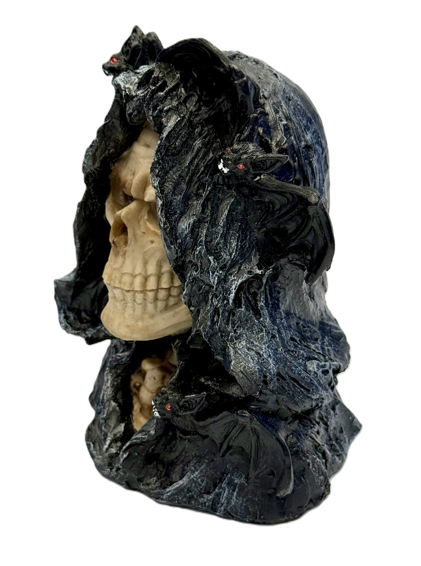 Left side view showing bats and textured hood detail
