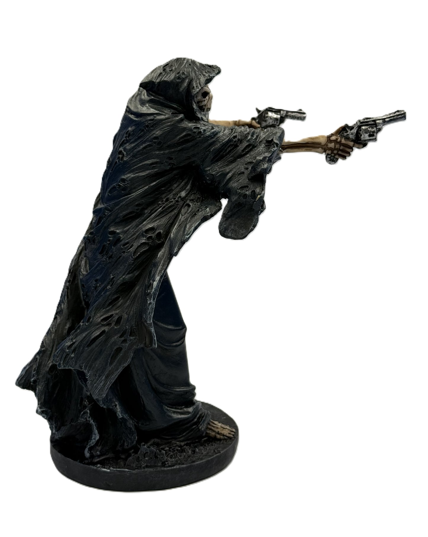 Right side view of gunslinger reaper aiming dual pistols with detailed robe folds and skeletal hand features
