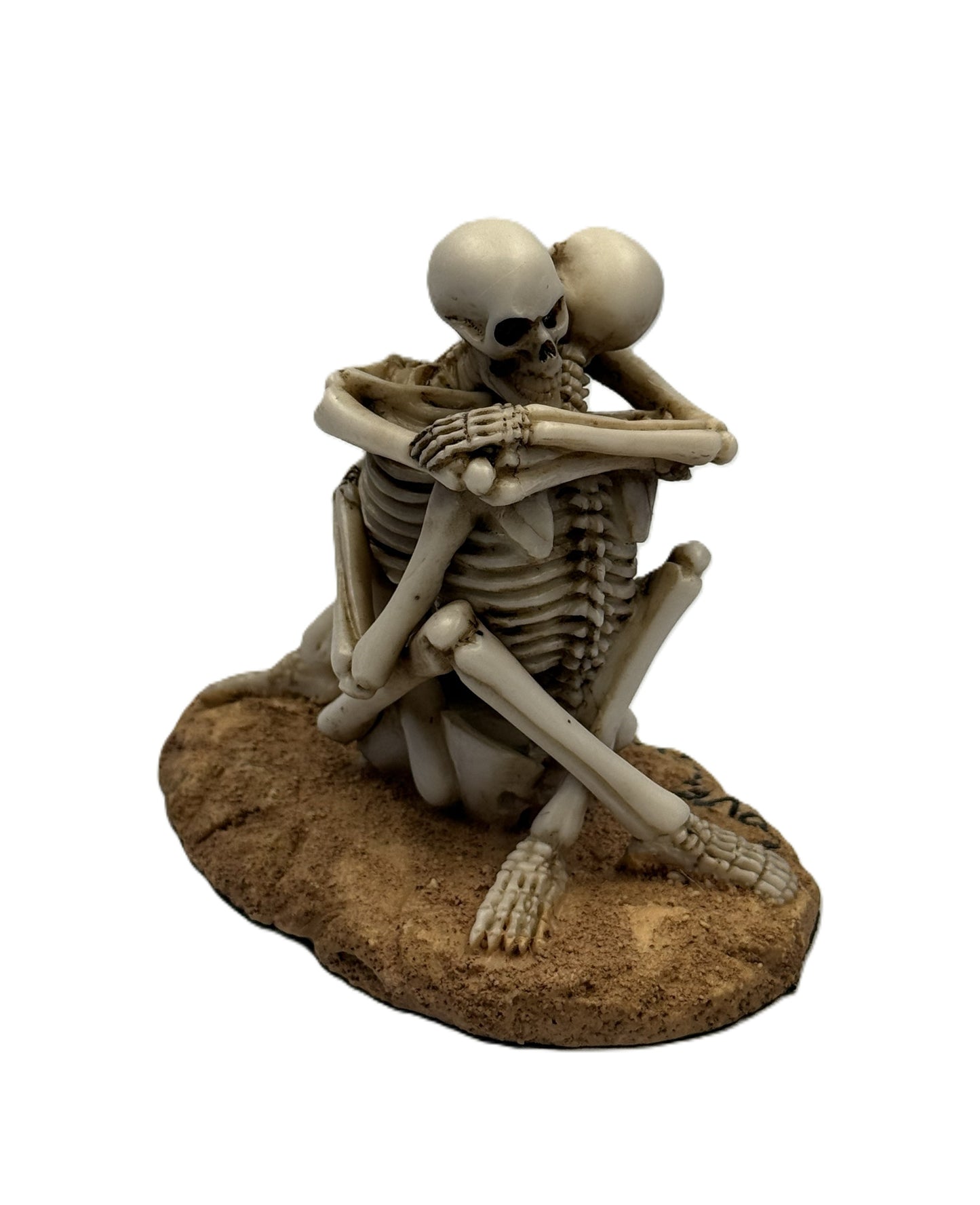 Angled view of gothic skeleton couple decor capturing emotional embrace and detailed resin finish
